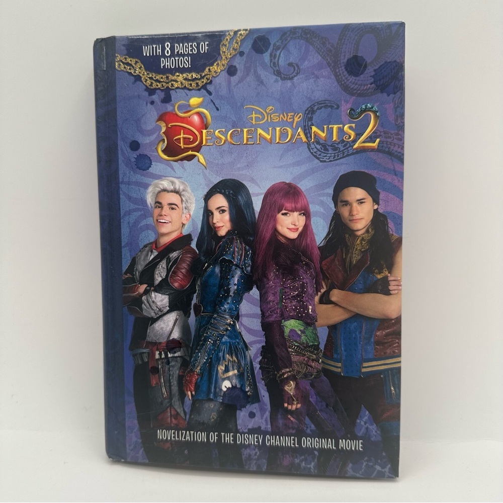 Disney Descendants 2 Hardcover Book✨ 8 Pages of Photos! | Disney Fans Must-Have! - Picture 2 of 5